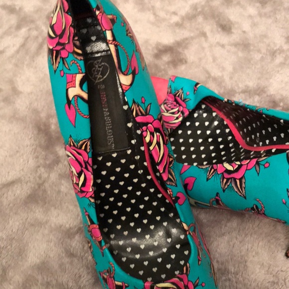 Pink and teal heels - Picture 3 of 6